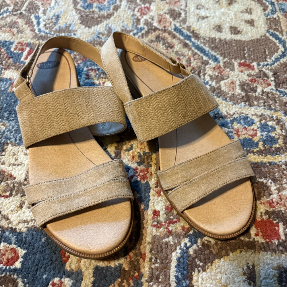 Freeform Tan wedge Sandals
